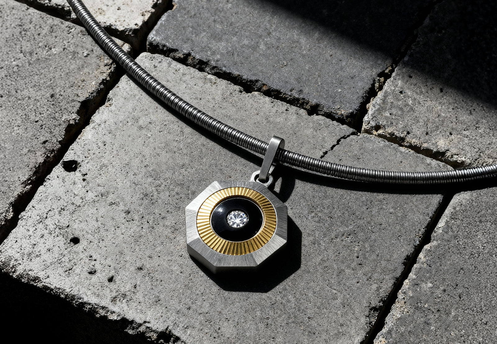 AuTiC Aura pendant