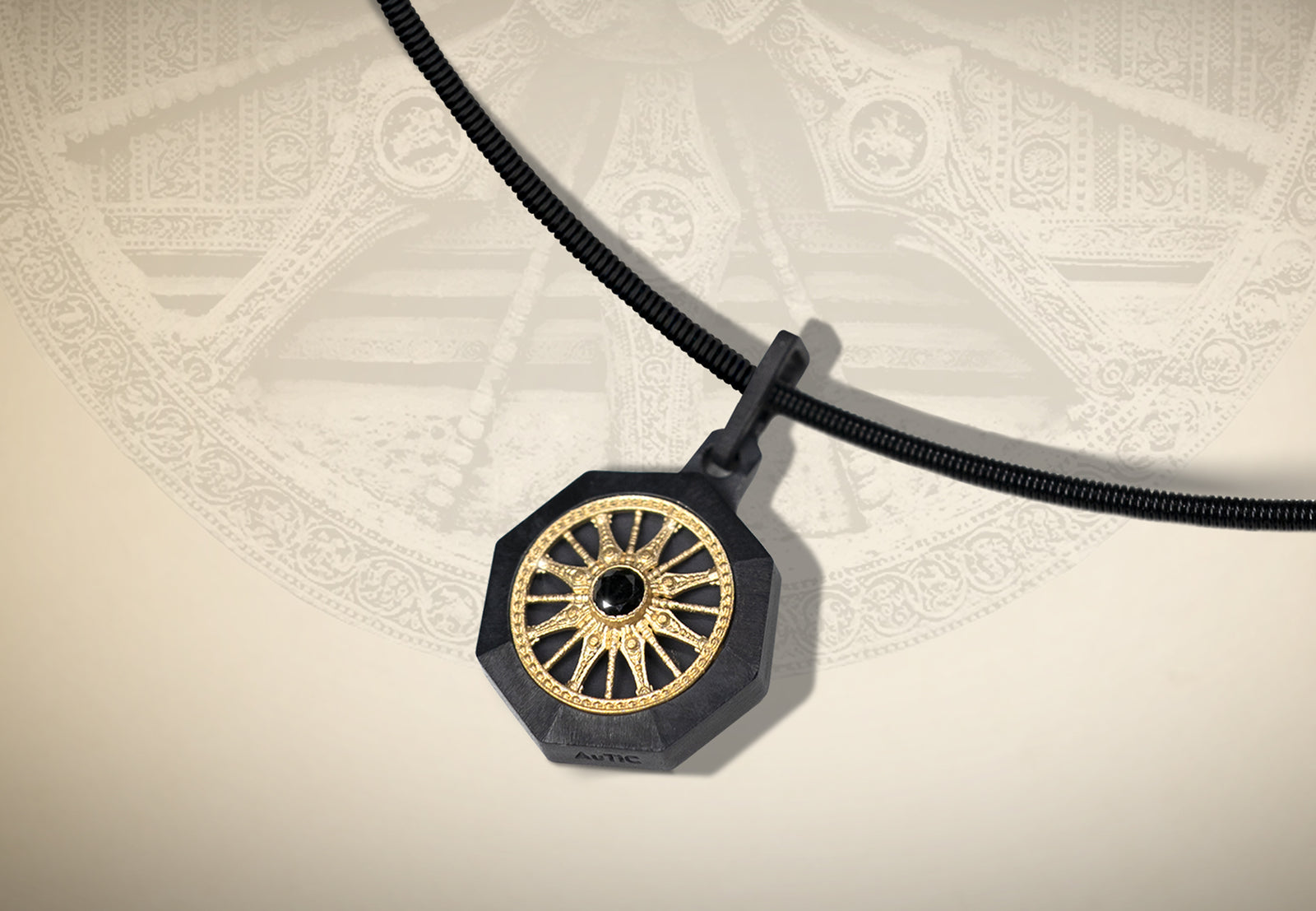 AuTiC Dravida pendant